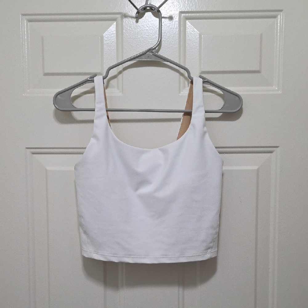 Old Navy White Scoop-Neck Cropped Tank Crop Top